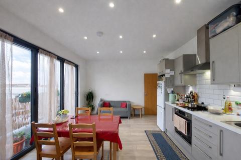undefined, Woodcote Road, Wallington