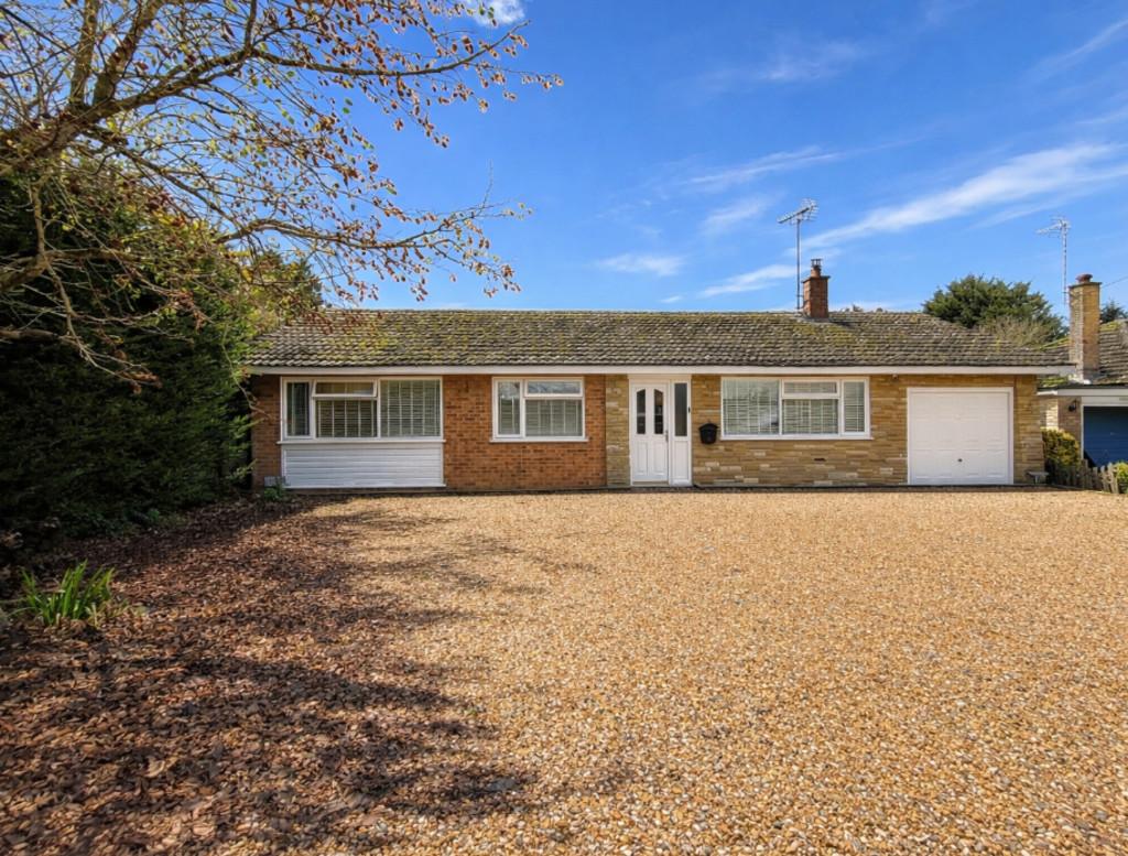 3 bedroom detached bungalow for sale