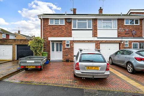 undefined, Swale Road, Farnborough GU14