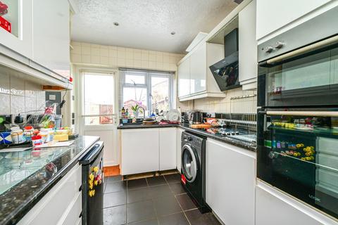 undefined, Swale Road, Farnborough GU14