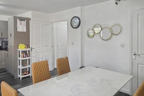 4 bedroom end of terrace house for sale, Capa Taro Way, Harrow
