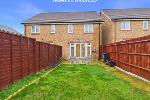 undefined, Duffet Drive, Winnersh