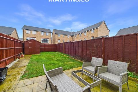 undefined, Duffet Drive, Winnersh