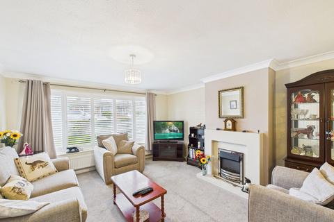 4 bedroom detached house for sale, Heworth Drive, Whitby YO21