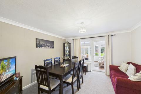 4 bedroom detached house for sale, Heworth Drive, Whitby YO21