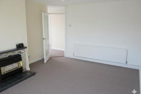 2 bedroom maisonette for sale, Hartford Road, Epsom, Surrey. KT19 9JD