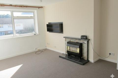2 bedroom maisonette for sale, Hartford Road, Epsom, Surrey. KT19 9JD