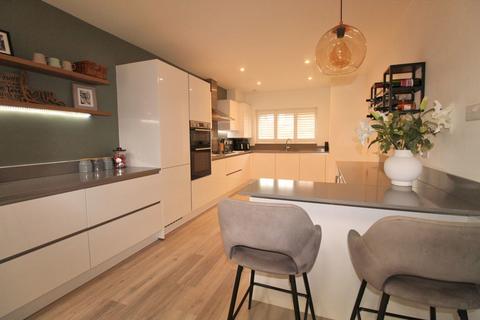 5 bedroom detached house for sale, Berridge Fields, Potton, Sandy