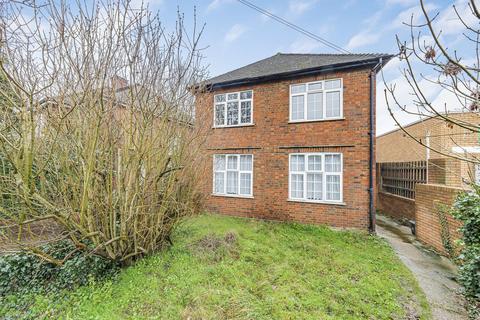 undefined, Long Lane, Uxbridge UB10