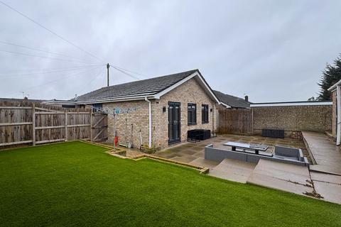 2 bedroom detached bungalow for sale, Elgin Drive, Melton Mowbray
