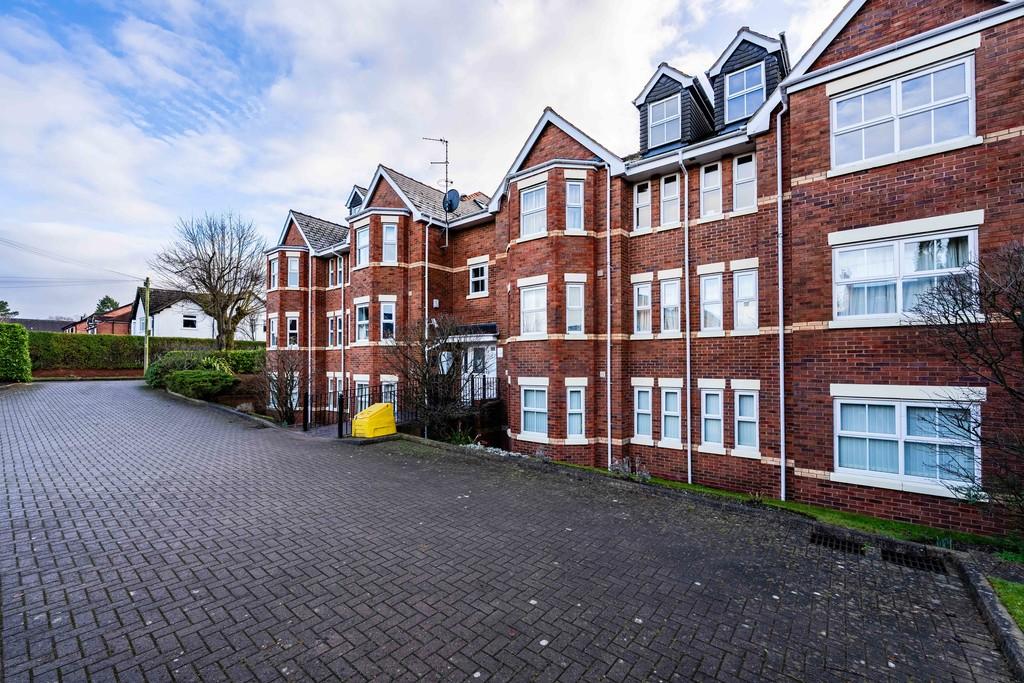 12 Charlton Court, Hoole Road, CH2 3 PB-18