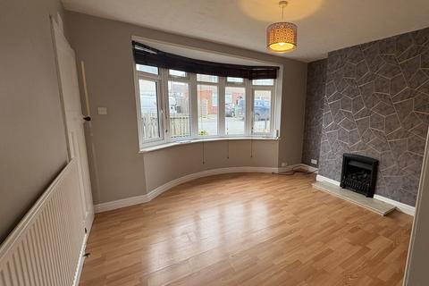 3 bedroom semi-detached house for sale, Elmhurst Avenue, Melton Mowbray