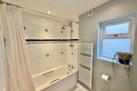undefined, Guildford Road, Camberley GU16