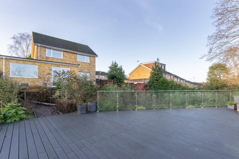undefined, North Close, North Holmwood