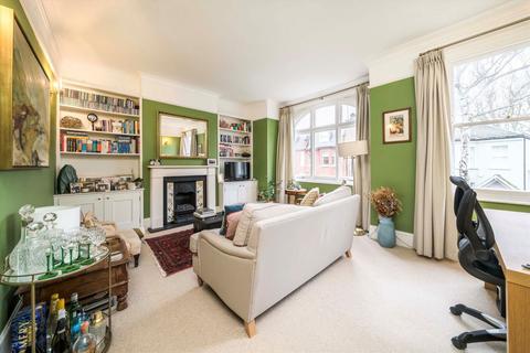 2 bedroom flat for sale, Silver Crescent, London W4