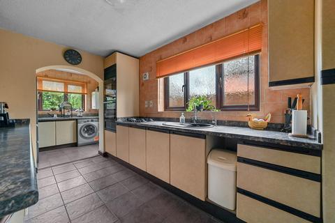 4 bedroom detached house for sale, Baronia Croft, Colchester