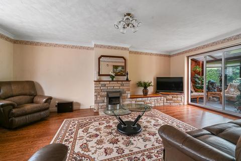 4 bedroom detached house for sale, Baronia Croft, Colchester