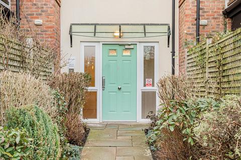 2 bedroom apartment for sale, Merritts Meadow, Petersfield GU31