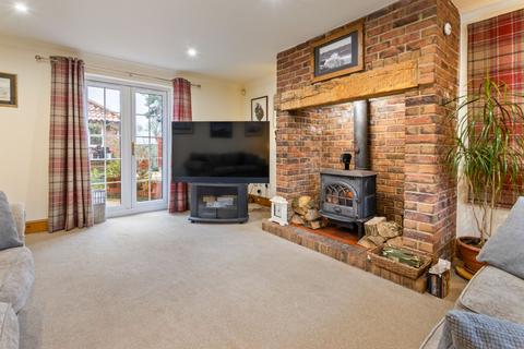 4 bedroom detached house for sale, Beck Farm Mews, Barnoldby le Beck, Grimsby, N.E.Lincolnshire, DN37