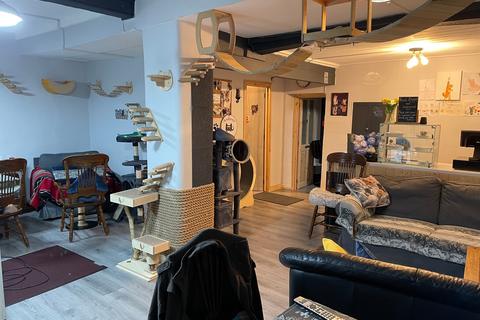 Restaurant to rent, 2 Winchester St Andover SP10 2EA
