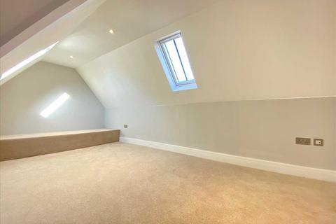 undefined, Castlebar Road, Ealing, Ealing