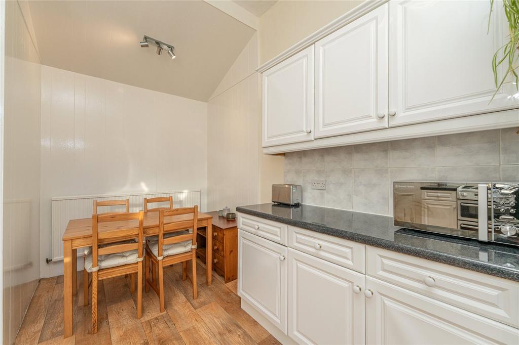 Kitchen Alt
