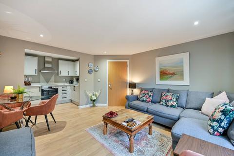 2 bedroom flat for sale, Wexham Road, Slough, SL1