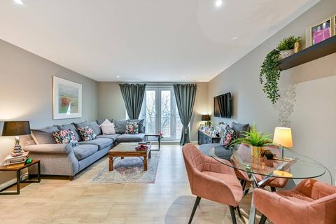 2 bedroom flat for sale, Wexham Road, Slough, SL1