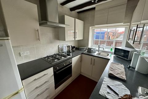 2 bedroom detached house for sale, 6 Brooks Lane, Middlewich, Cheshire CW10 0JH