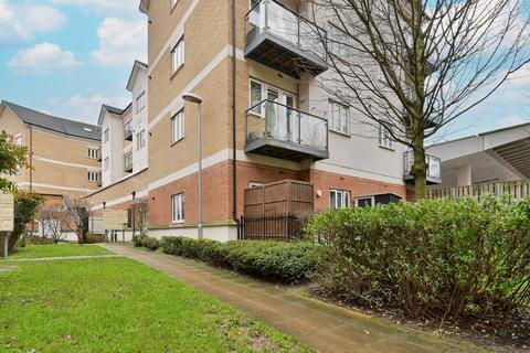 1 bedroom flat for sale, Edridge Court, Watford, WD25