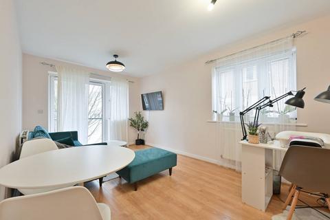 1 bedroom flat for sale, Edridge Court, Watford, WD25