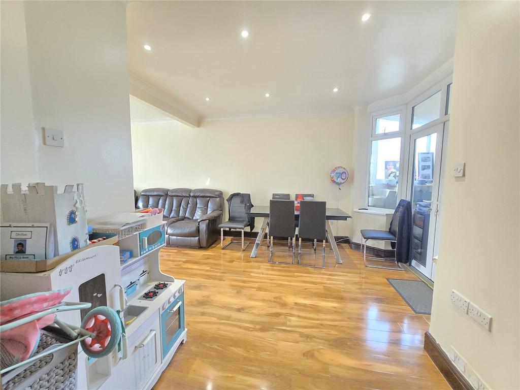 Rear Dining Area