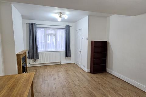 2 bedroom terraced house to rent, Plaistow, London, E13