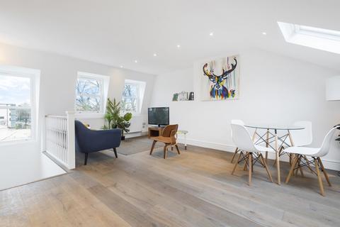 2 bedroom flat to rent, Weltje Road, London, W6