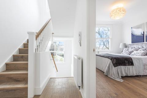 2 bedroom flat to rent, Weltje Road, London, W6