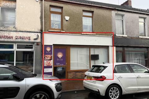 Retail property (high street) to rent - Alfred Street, Neath, SA11
