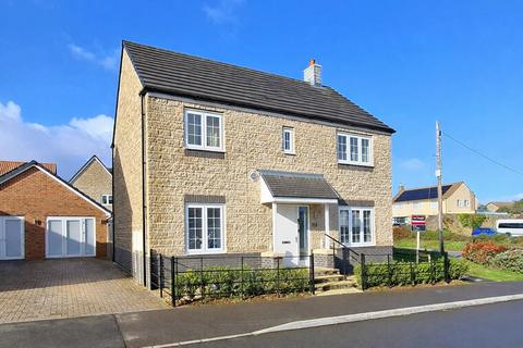 4 bedroom detached house for sale, Modern, detached family home presented to exacting standards in Langford