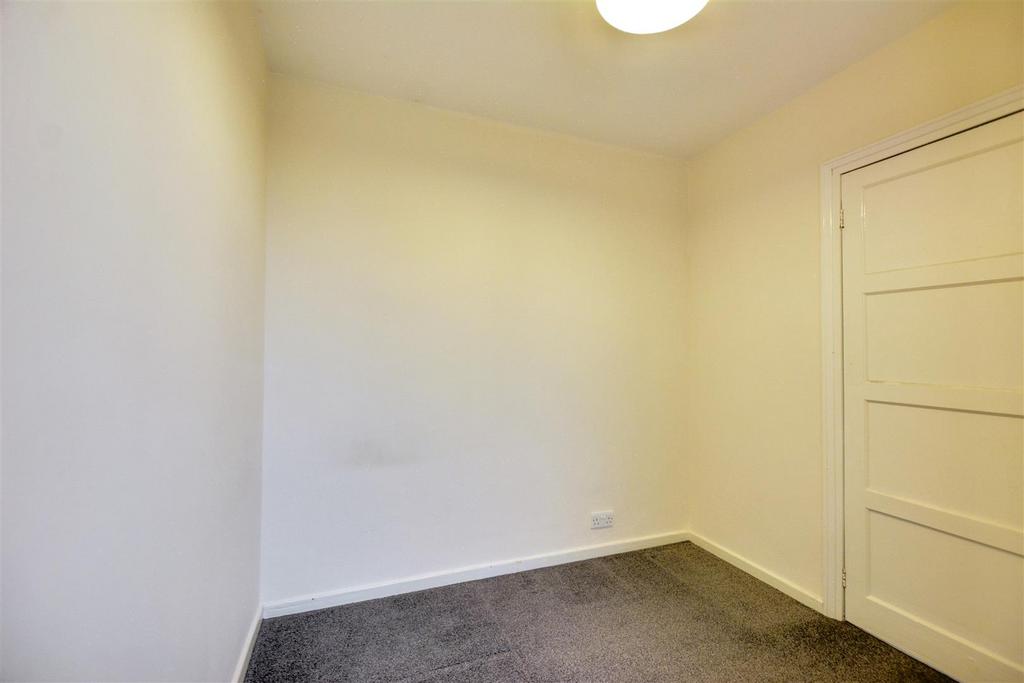 Bedroom 3 2.jpeg