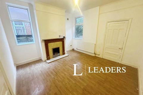 3 bedroom semi-detached house to rent, Claridge Road, ST4