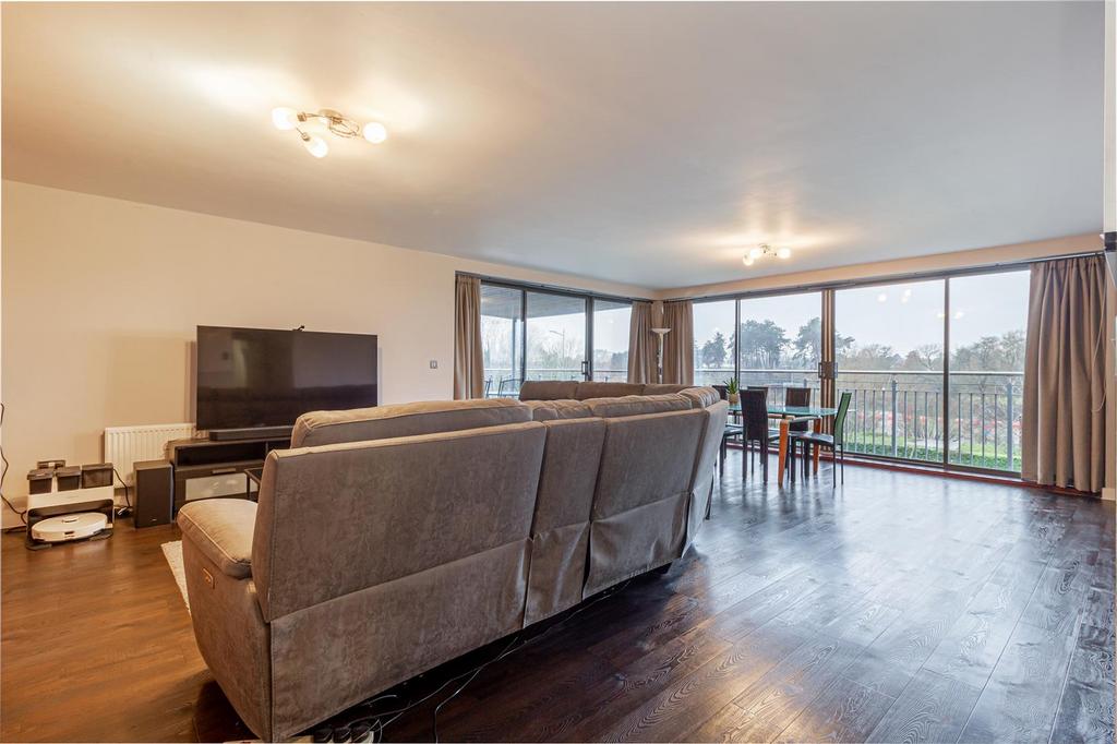 Living-room-2.jpg