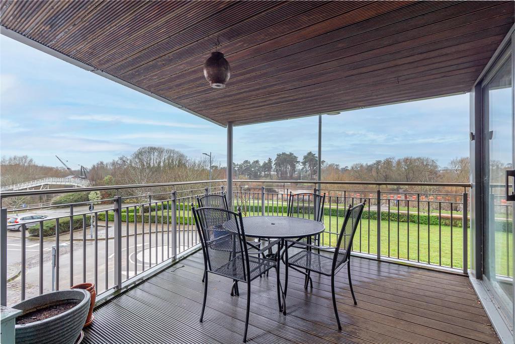 Balcony-3.jpg