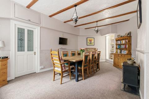 6 bedroom end of terrace house for sale, St. Lukes Road, Torquay TQ2