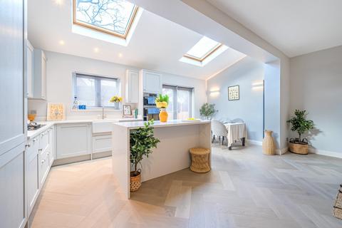 undefined, Mackie Road, London, SW2