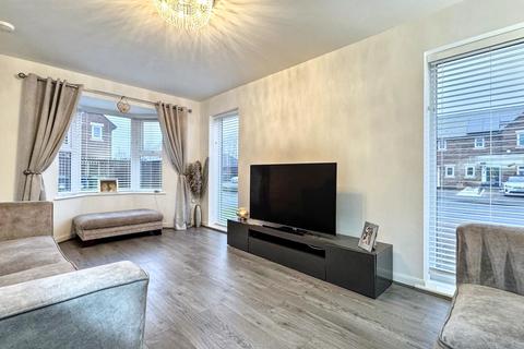 3 bedroom semi-detached house for sale, Eskdale Drive, Jarrow, Tyne and Wear, NE32 4AA