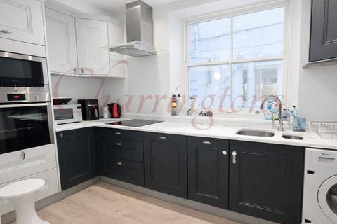 3 bedroom flat for sale, Spacious Three-Bedroom Flat on Linden Gardens W2