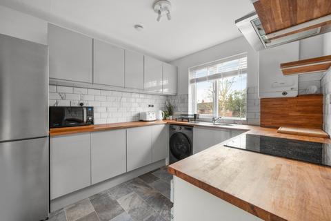 1 bedroom flat for sale, Bevington Road, North Kensington, London