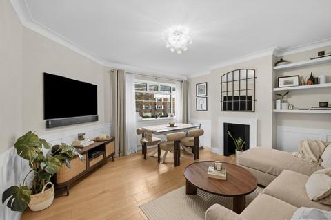 2 bedroom flat for sale, St. Leonards Court, St. Leonards Road, East Sheen, London