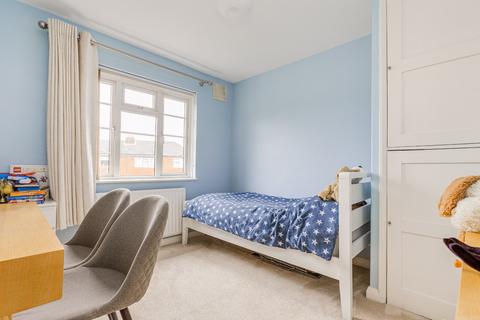 4 bedroom terraced house for sale, Vancouver Road, Richmond, Surrey