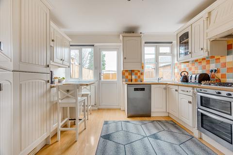 4 bedroom terraced house for sale, Vancouver Road, Richmond, Surrey