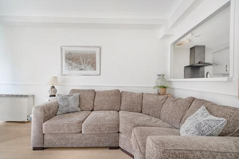 undefined, Royal Tower Lodge, 40 Cartwright Street, London